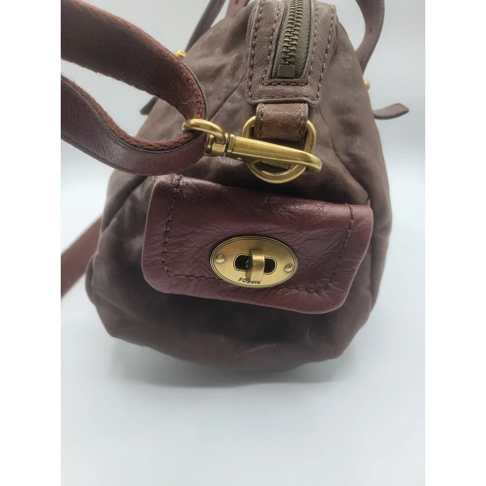 Fossil item has